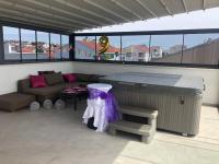 Posedenie v ubytovaní Luxury Majpruz Suites