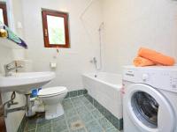 Kúpeľňa v ubytovaní Holiday Home Lilić by Interhome
