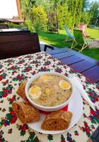 Mâncare la sau în apropiere de acest han