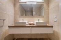 Kúpeľňa v ubytovaní A Luxury apartment at Cagliari Poetto Beachfront