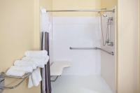 La Quinta by Wyndham Pasadena Northにあるバスルーム