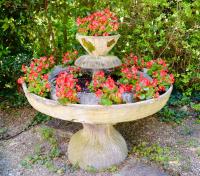 A garden outside Le Querce Hotel