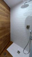 A bathroom at APARTAMENTOS EL POZO AMARGO