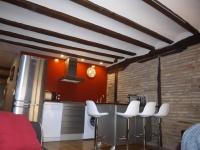 A kitchen or kitchenette at Segundo Caballerias, junto a la catedral, Aire Acondicionado, Wifi