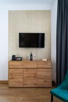 TV a/nebo společenská místnost v ubytování Apartamenty, Boutique Rooms Villa 82, MIEJSCE PRKINGOWE