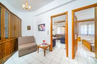 A seating area at Tasia's Holiday House