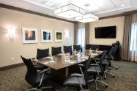 Staybridge Suites Albany Wolf Rd-Colonie Center by IHGにあるビジネスエリアまたは会議室