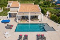 Bazén v ubytovaní Zante Prime Heated Pool Villas alebo v jeho blízkosti
