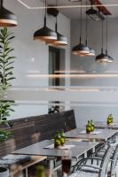 Kuchyňa alebo kuchynka v ubytovaní Tinschert Hotel-Restaurant-Partyservice