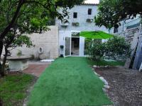 Vonkajšia záhrada v ubytovaní Apartment Villa Ahava Buža
