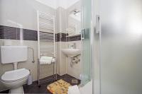 Koupelna v ubytování Apartmani Srzic
