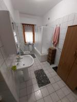 A bathroom at casa fronte mare