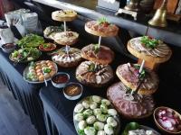 Jedlo v ubytovaní bed & breakfast alebo blízkom okolí