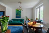 Posezení v ubytování Two-rooms Genuine Apartment Ideal for Business Trip