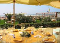 Reštaurácia alebo iné gastronomické zariadenie v ubytovaní Torre Del Sole