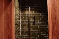 Ein Badezimmer in der Unterkunft Durty Nelly&#39;s Inn