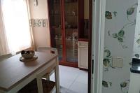 Kuchyňa alebo kuchynka v ubytovaní Vivienda 3 dormitorios zona Balaídos-Pza. América