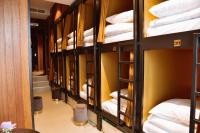 Ein Etagenbett oder Etagenbetten in einem Zimmer der Unterkunft Durty Nelly&#39;s Inn