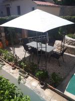 Patio alebo iná vonkajšia časť ubytovania Apartments Petra 23
