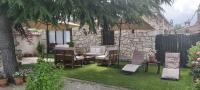 Vonkajšia záhrada v ubytovaní Casa Rural Pedraza