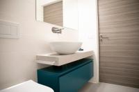 A bathroom at IseoLakeRental - La Villina - Zù