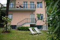 A garden outside IseoLakeRental - La Villina - Zù