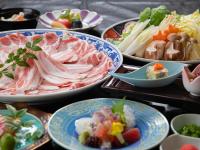ホテルの敷地内または近くでの食事または食べ物