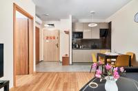 Kuchyňa alebo kuchynka v ubytovaní Exclusive Apartments Marina by Noclegi Renters