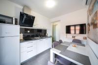 Kuchyňa alebo kuchynka v ubytovaní Holiday Apartments Amarilis