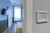 A television and/or entertainment centre at Al Consolato - Guest house