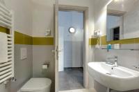 A bathroom at Al Consolato - Guest house