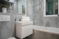 Kúpeľňa v ubytovaní Pine Beach Villa