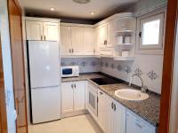 Kuchnia lub aneks kuchenny w obiekcie Apartamento Vistas golf Bonmont