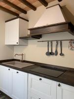 Kuchyň nebo kuchyňský kout v ubytování Agriturismo Galenzana