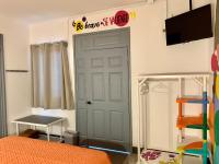 Hotel y Arte Antigua by Amazing Guatemala Travelにあるテレビまたはエンターテインメントセンター