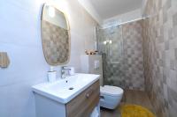 Koupelna v ubytování Apartmani Marta