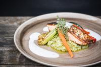 Jídlo v hotelu nebo okolí