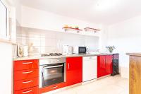 Kuchyňa alebo kuchynka v ubytovaní Apartment Frlan