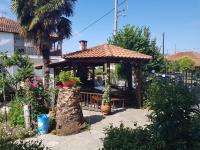 A garden outside Villa Giannis 2