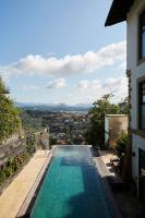 Bazén v ubytování Boutique Hotel Mendi Argia nebo v jeho okolí