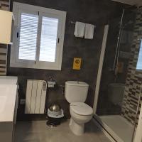 A bathroom at Vivienda Rural Rio Cerezuelo