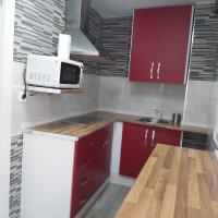 A kitchen or kitchenette at Vivienda Rural Rio Cerezuelo