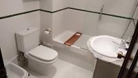 Kúpeľňa v ubytovaní Vivienda 3 dormitorios zona Balaídos-Pza. América