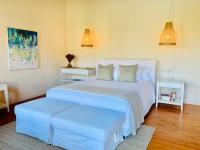 Postel nebo postele na pokoji v ubytování Hotel Masia La Palma