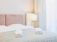 Posteľ alebo postele v izbe v ubytovaní Apart111 Apartamenty - Garden