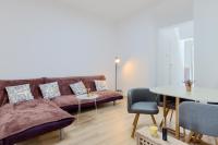 Posezení v ubytování Large apartment in city centre Pula!