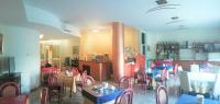 Restauracja lub miejsce do jedzenia w obiekcie Hotel Kristall