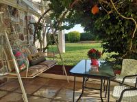 Vonkajšia záhrada v ubytovaní Sea&Sun Glyfada Apartment