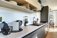 Kuchnia lub aneks kuchenny w obiekcie Giardini Penthouse apartment Pula