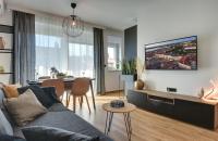 Telewizja i/lub zestaw kina domowego w obiekcie Giardini Penthouse apartment Pula